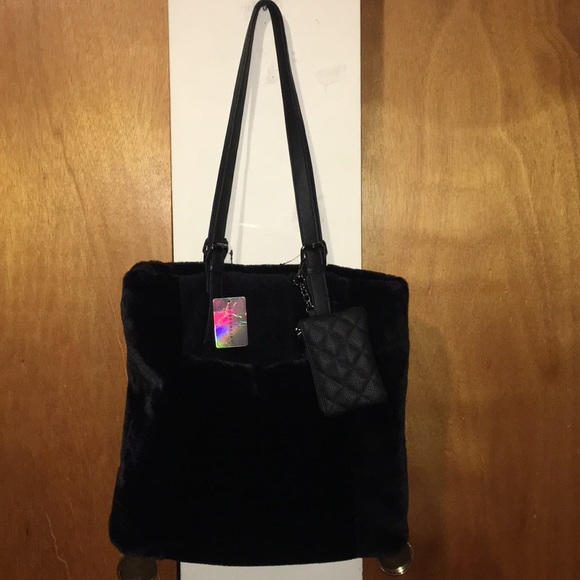 ♣️NWT Under One Sky Large Faux Fur Tote - Picture 1 of 8